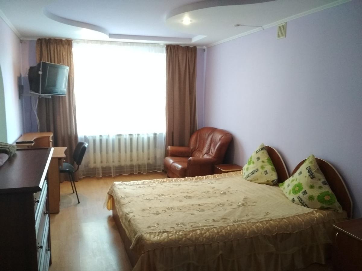 Удеч Hotel Zhidachov Exterior foto